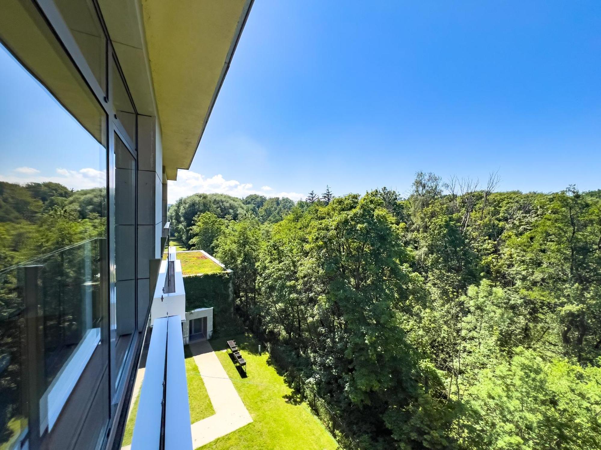 Apartament Przy Plazy Z Widokiem Na Park By Alldayholiday Kolberg